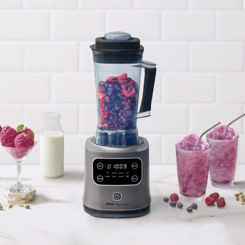 TONA Electronics – Dyqani i elektroshtëpiakeve në Pogradec 93 BLENDER UFESA MYSTIC TOPAZ 2L 2000W 2
